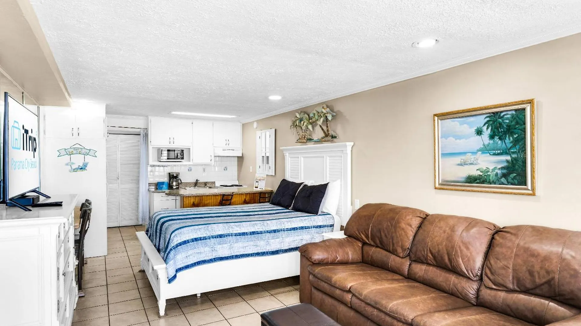 Fontainebleau Terrace #310 location